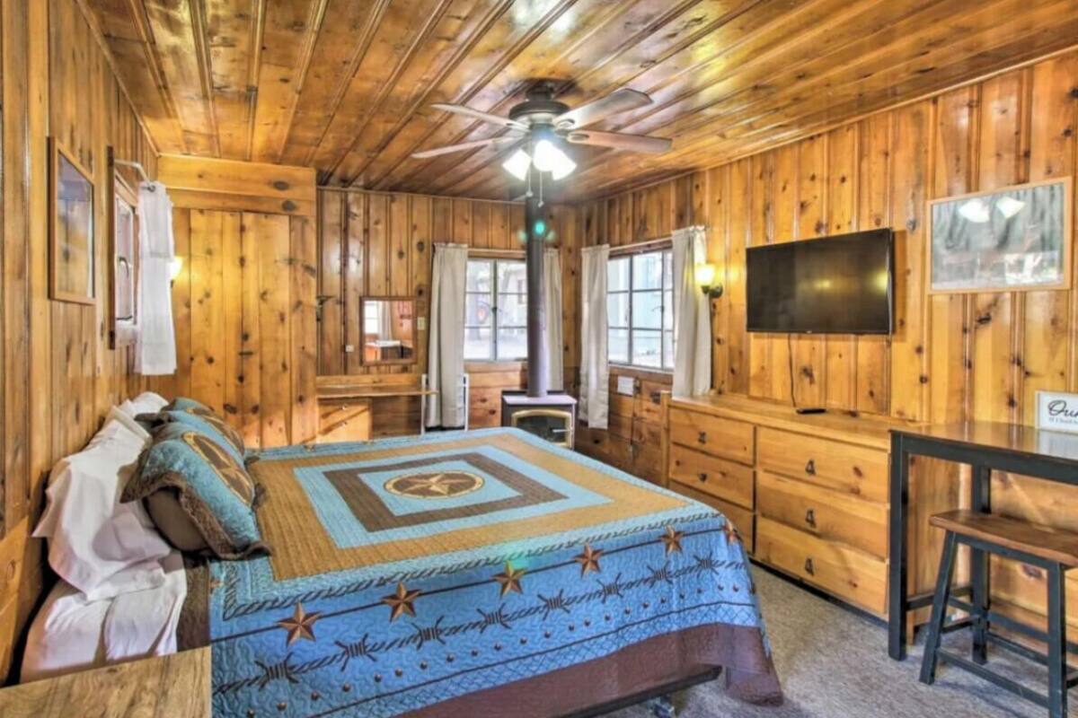 Signature Cabin
