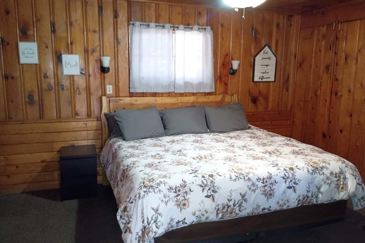 Deluxe Cabin