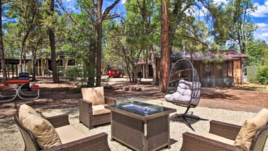 Hidden Rest Cabins & Resort