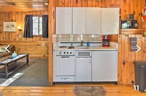 Romantic Cabin | Private kitchen