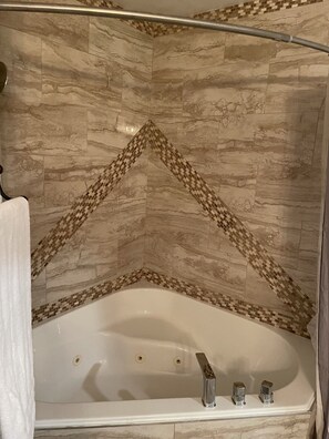 Towels, soap, shampoo, toilet paper