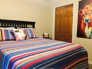 2 bedrooms, iron/ironing board, WiFi, bed sheets