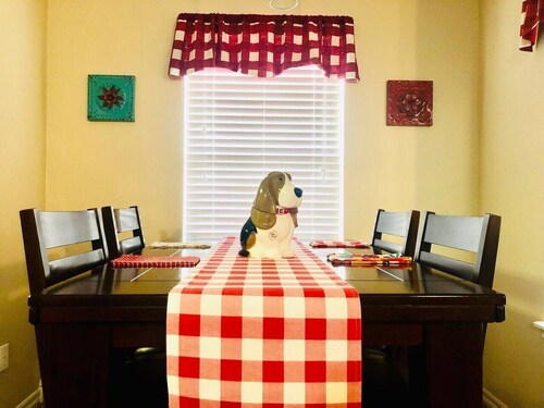 MJ’S BUNKHOUSE #4