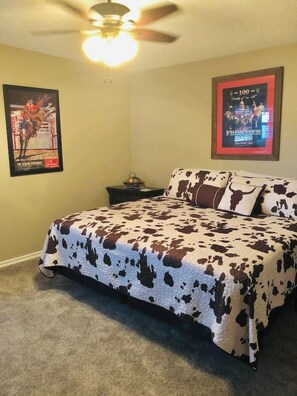 2 bedrooms, iron/ironing board, WiFi, bed sheets - MJ'S BUNKHOUSE #1 (Pawhuska)