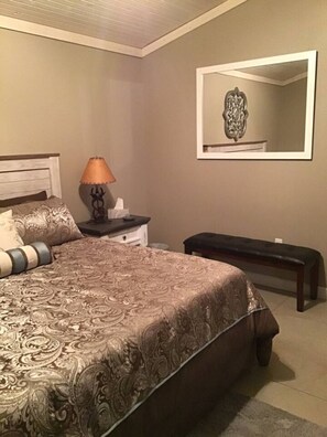 2 dormitorios, tabla de planchar con plancha, wifi y ropa de cama