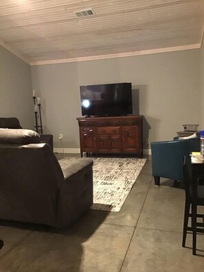 TV
