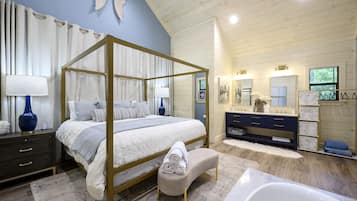 2 bedrooms, iron/ironing board, travel crib, free WiFi