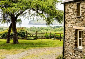 Property grounds - Beautifully converted barn on Angel Mountain (Carn Ingli). Sea view & spectacular sunsets (Newport)