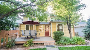 House, 2 Queen Beds, Patio, Garden View (118 Whitcomb - Unit A (main)) | Exterior