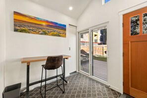 2 عدّة غرف نوم وواي فاي مجانًا وملاءات أسرّة