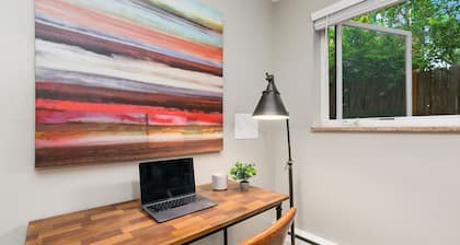 Brick Suite | Bright & Bold Retreat Near Old Town