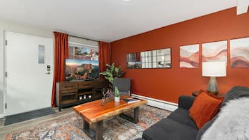 Condo, 1 Queen Bed with Sofa bed, Patio, Garden View (220 Peterson St Unit 3) | Living area | 50-inch flat-screen TV with digital channels