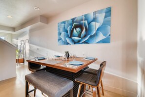 House, Multiple Beds, Patio, Garden View (844 Jerome St. (Unit 1)*) | Dining