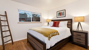 公寓客房, 多張床, 廚房, 花園景觀 (1020 Garfield St. (Suite 4))