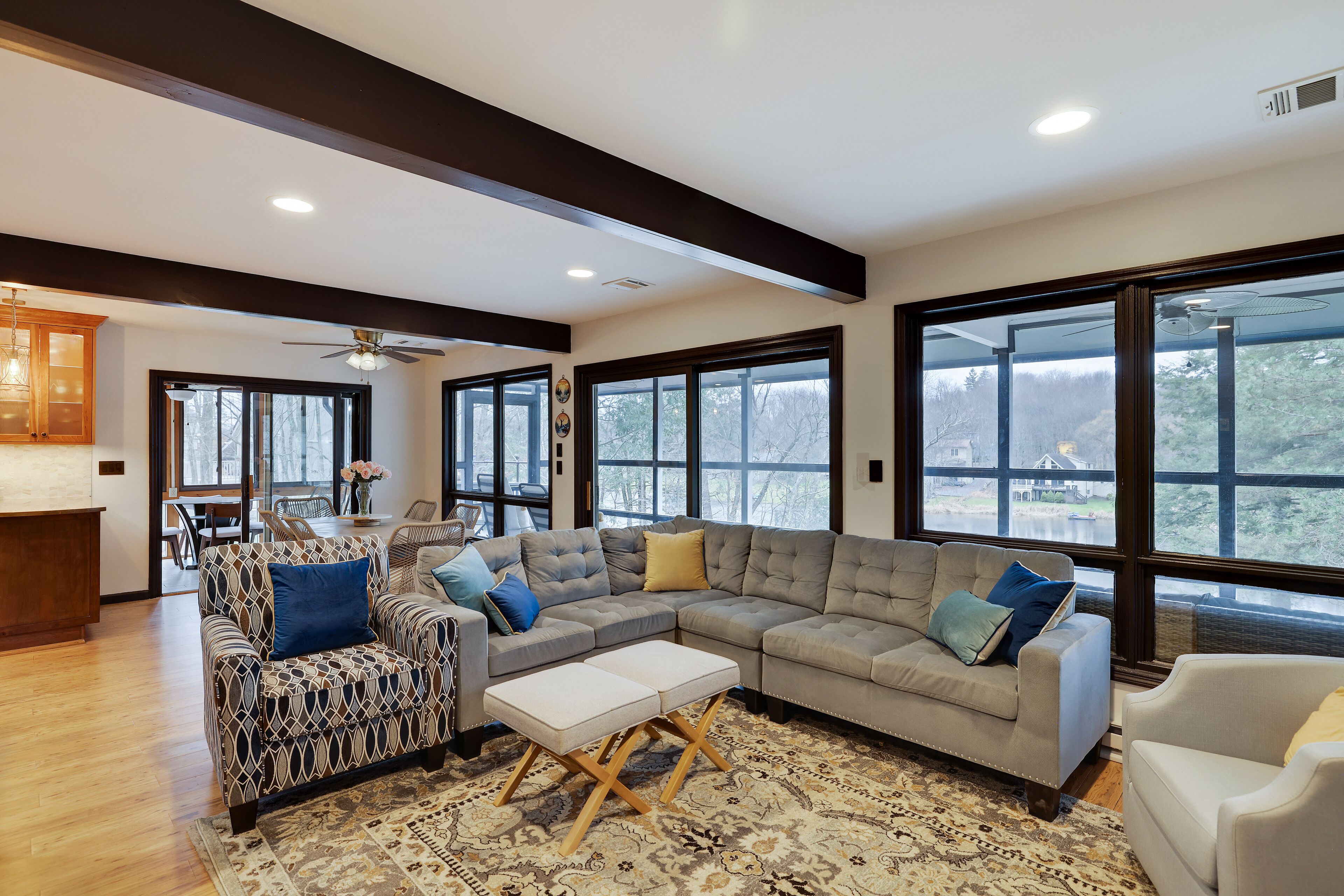 Newly remodeled Lakefront Chalet in The Hideout!!