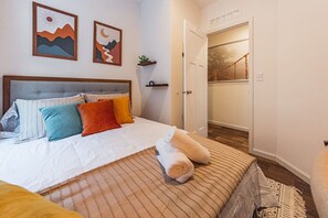 2 bedrooms, desk, iron/ironing board, travel cot