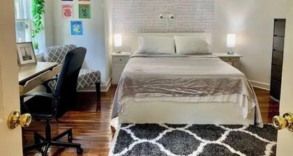 Pro Clean 96-Walk Score Adams Morgn/U St Cozy!