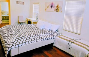 4 bedrooms, desk, iron/ironing board, free WiFi