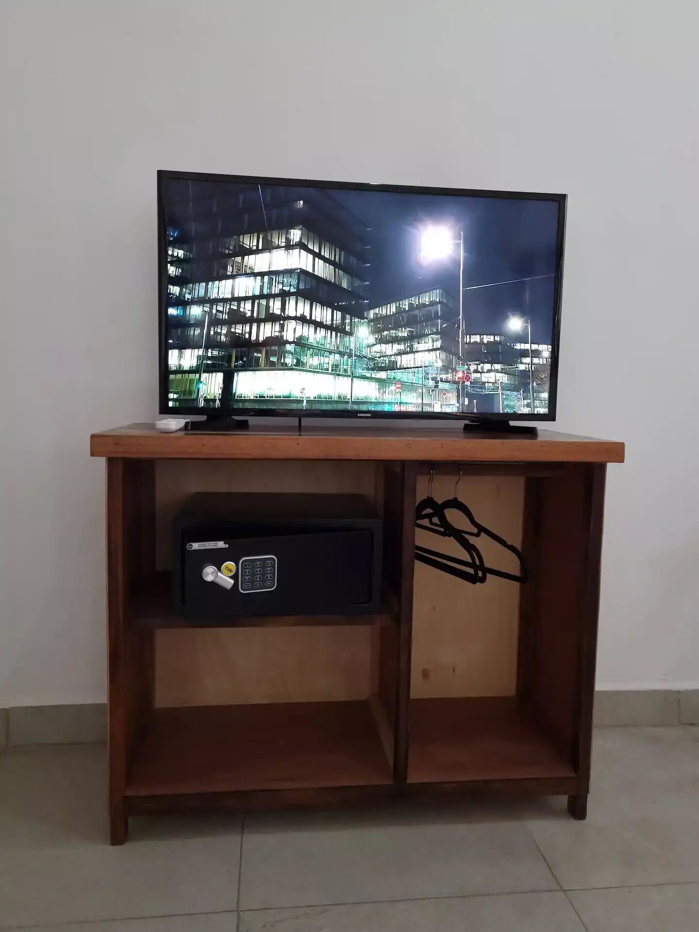 TV