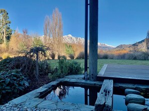 Property grounds - Mountain View Villa - Rural Retreat (Hot Tub, Tennis, Petanque, Putting Green) (Queenstown)