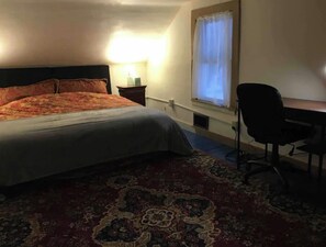 2 bedrooms, desk, free WiFi, bed sheets