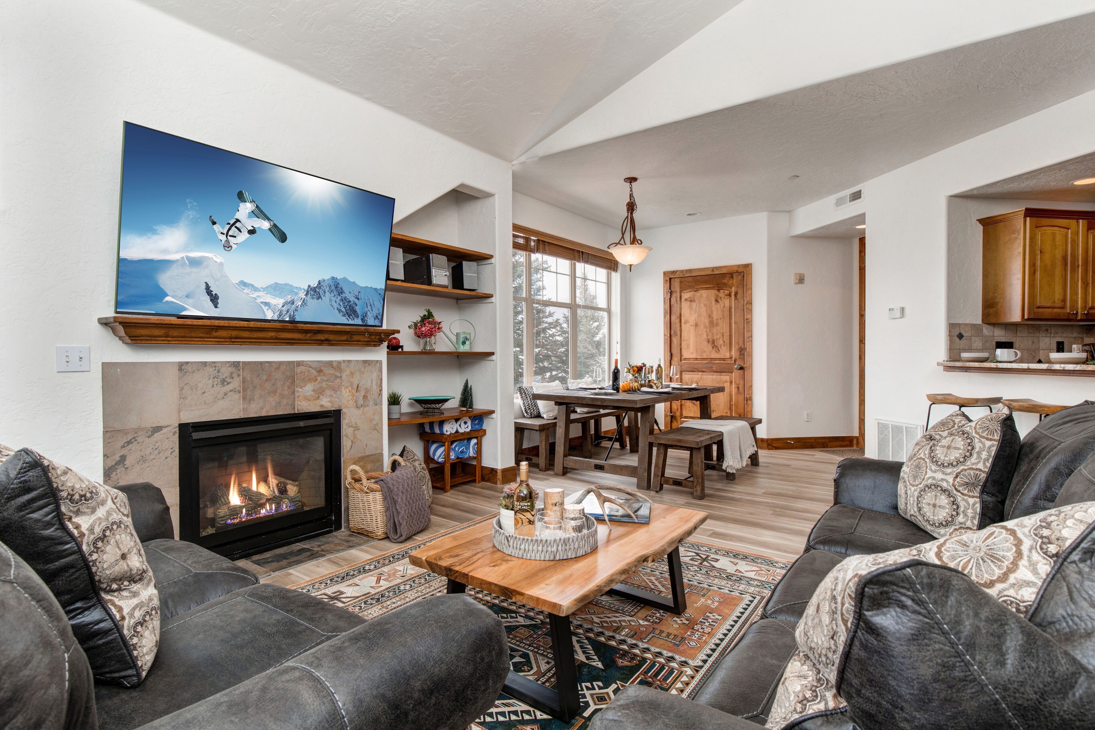 Lux Condo in Great Location for Summer Hiking, Recreation, Biking & More! Park City Fox Point 1708!
