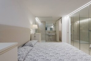 2 dormitorios, tabla de planchar con plancha, wifi y ropa de cama