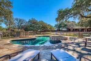 House, 4 Bedrooms | Pool