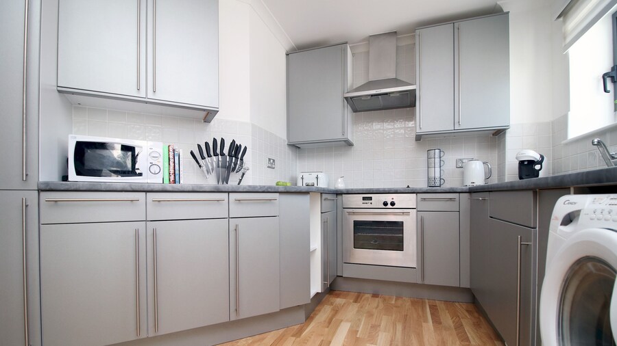 Dray Court - Luxury 2 Bedroom Apartment