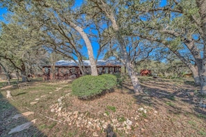 Exterior - No Hurry Ot 250nh 2 Bedroom Home by RedAwning (New Braunfels)