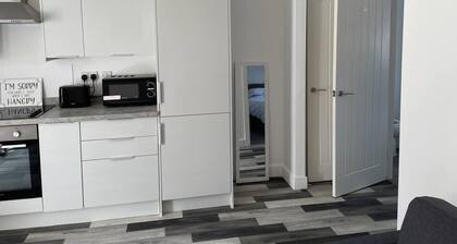 Impeccable 1-bed Apartment in Chesterfield