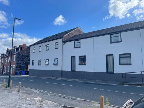 Lejlighed - 1 queensize-seng med sovesofa | Udendørsområde