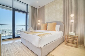 1 Schlafzimmer, hochwertige Bettwaren, Zimmersafe, Bügeleisen/Bügelbrett