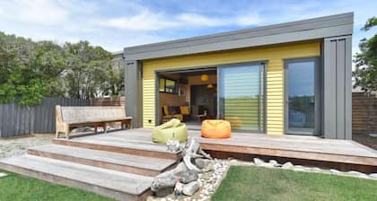 Carlton Villa 3 - Carlton Villa 3: Central location by Hagley Park