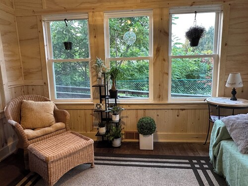 Beautiful Victorian home just minutes away from, town, sking, shopping, nature