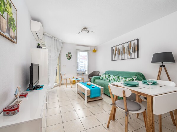 TV - Appartement Libériade - Welkeys (Cannes)