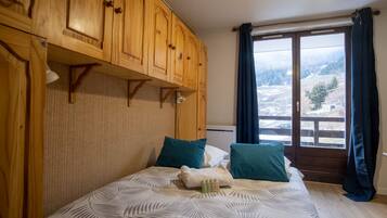 Bügeleisen/Bügelbrett, Bettwäsche