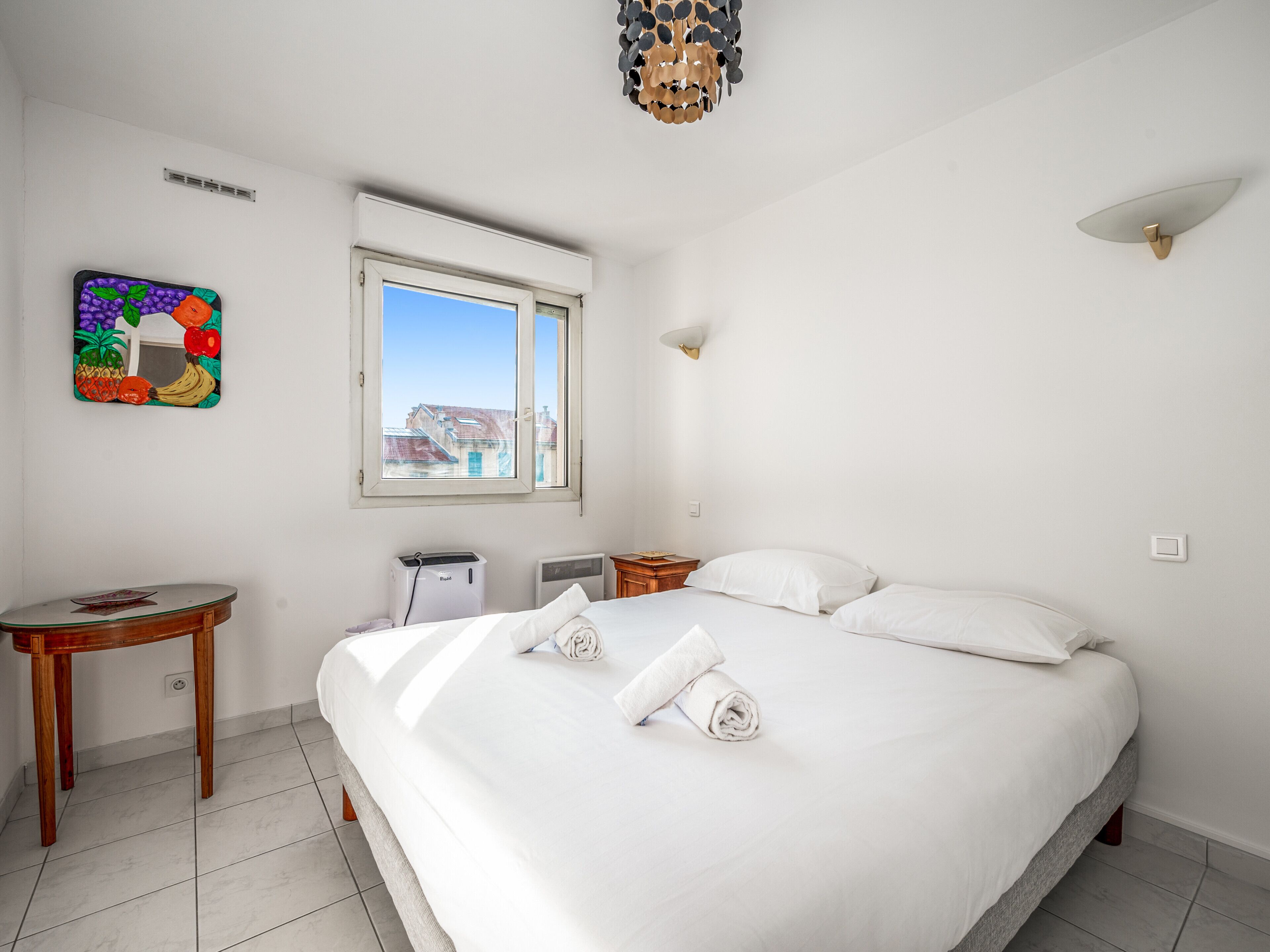 1 bedroom, desk, iron/ironing board, WiFi