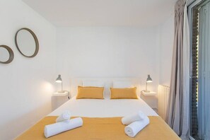 3 bedrooms, WiFi, bed sheets