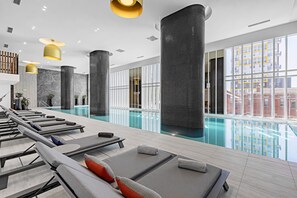 Indoor pool - Lumina Suites (West Melbourne)
