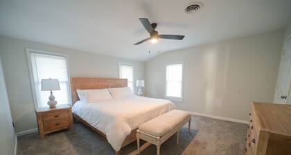 Penthouse | Historic Oneida Lakefront Condo 5