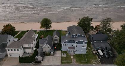 Penthouse | Historic Oneida Lakefront Condo 5