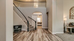 Staircase - Massive 5 Bdrm Getaway W/pool, Hot Tub, Game Room! (Gilbert)