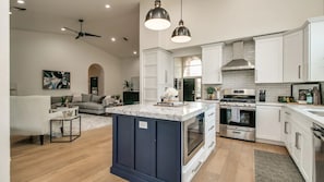 Studio (4 Bedrooms) | Private kitchen | Fridge, microwave, oven - Private Sanctuary in North Scottsdale W/pool! (Scottsdale)