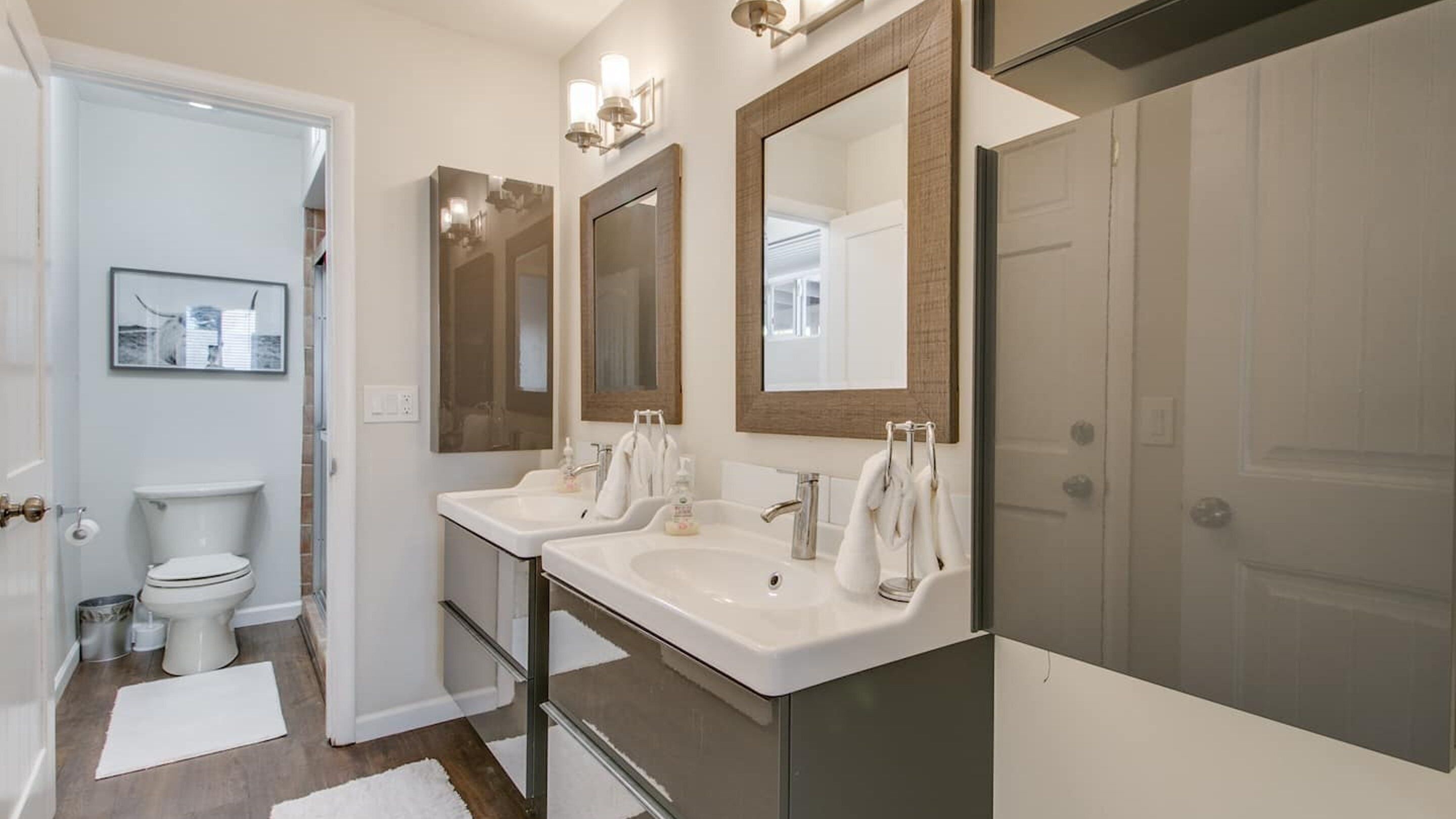 Studio (3 Bedrooms) | Bathroom | Towels