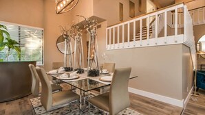 House (5 Bedrooms) | Dining room - Amazing Remodeled Scottsdale 5 Bdrm W/pool! (Scottsdale)