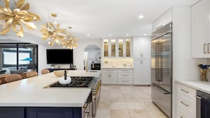 Estúdio (5 Bedrooms) | Cozinha privada | Geladeira, micro-ondas, fogão, liquidificador