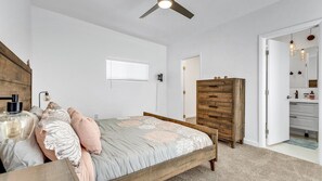3 habitaciones y ropa de cama