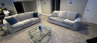 Cozy 2 Bdrm, Lounge w/fpl, Kitchenette, TV, Wi-Fi