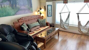 Smart-tv och eldstad